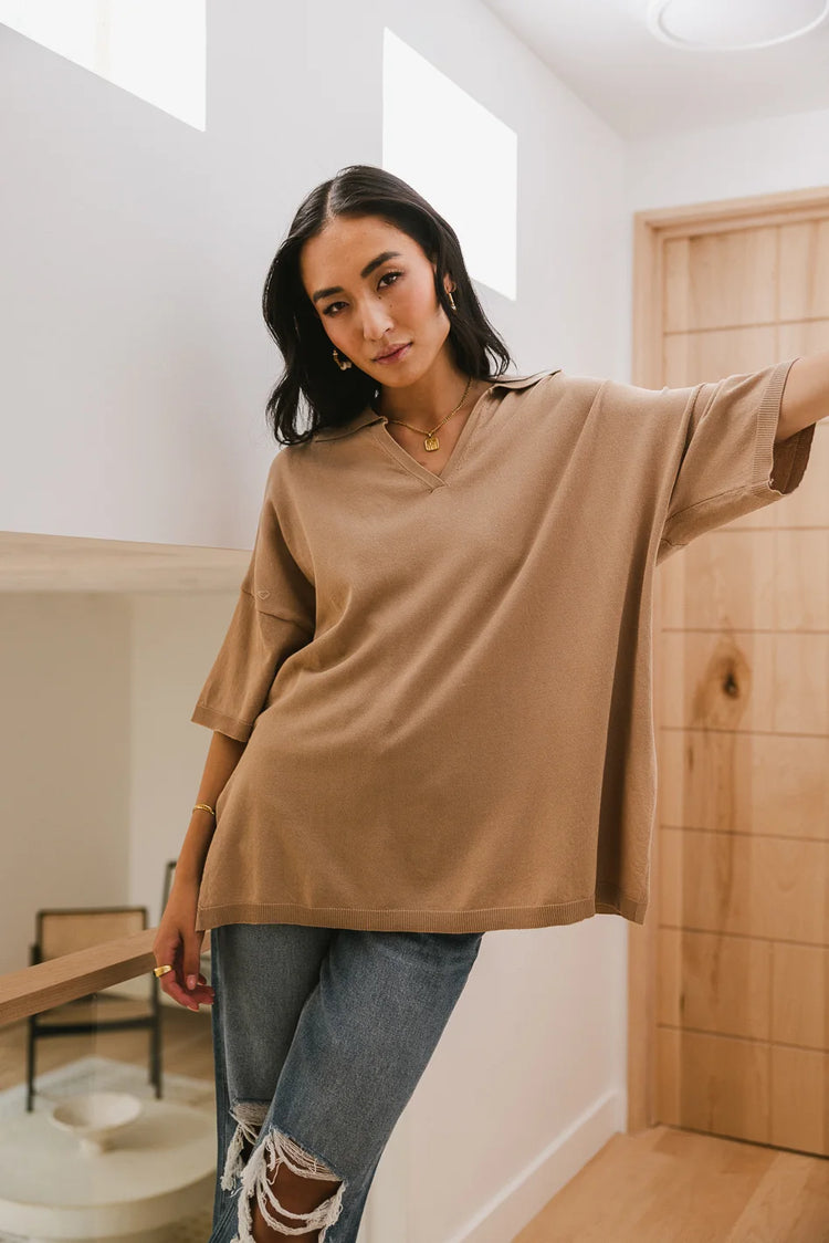 Short sleeves oversized top  in camel 