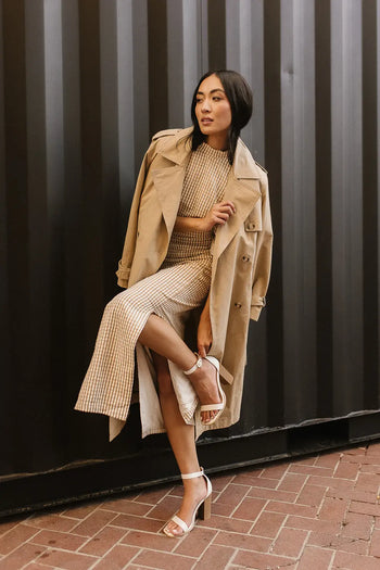Long sleeves trench coat in tan 