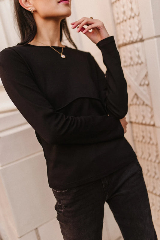 Front seam detail top in black 