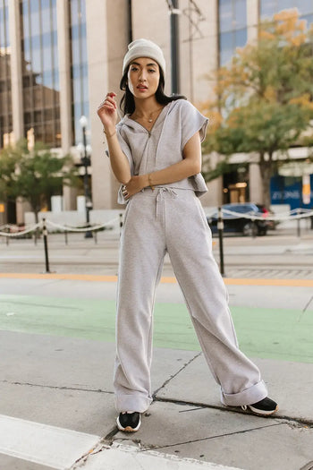 elastic waist sweatpants