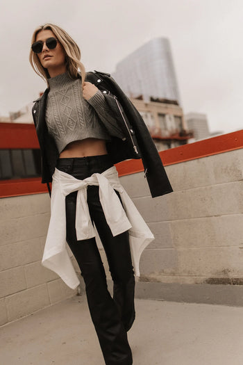 Long sleeves cropped sweater in grey 