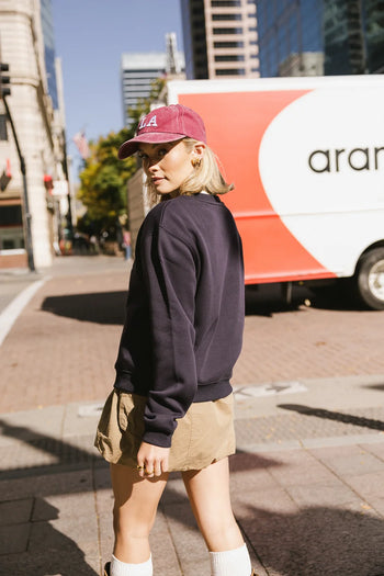 Knit sweatshirt in navy 