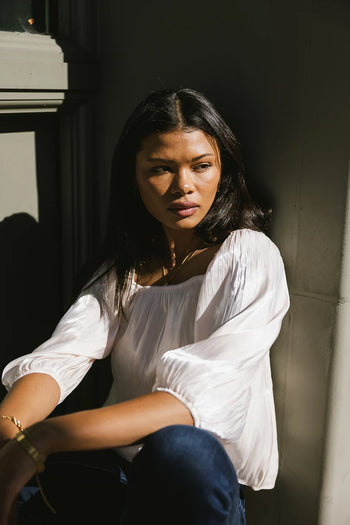 Woven blouse in cream 