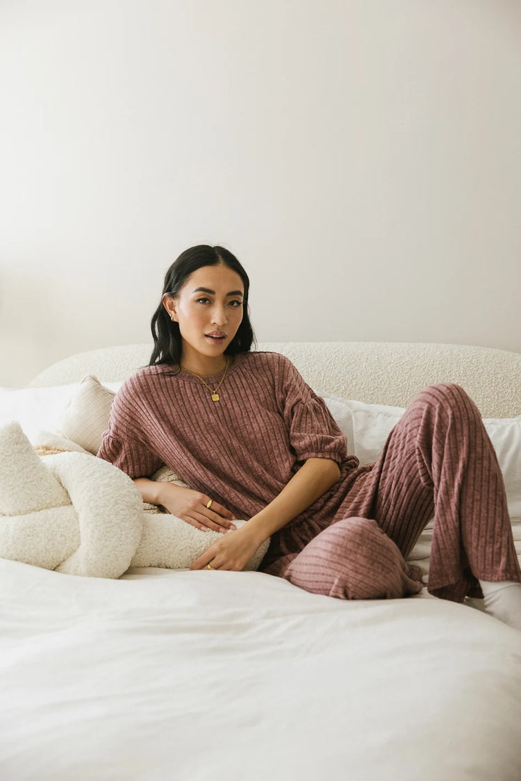 Knit ribbed pants in mauve 