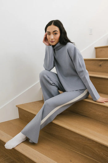 Long sleeves sewater in blue 