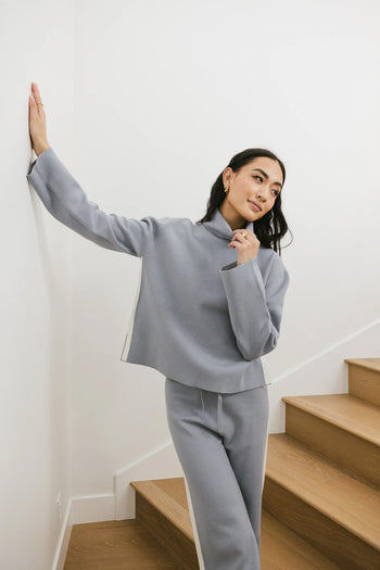 Long sleeves sweater in blue 