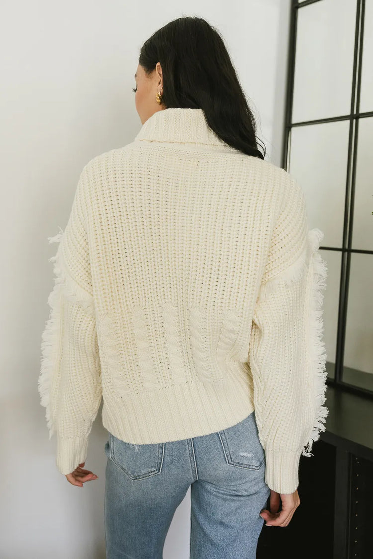 Knit sweater in ivory 