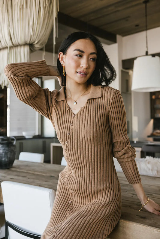 Long sleeves ribbed dress in camel 