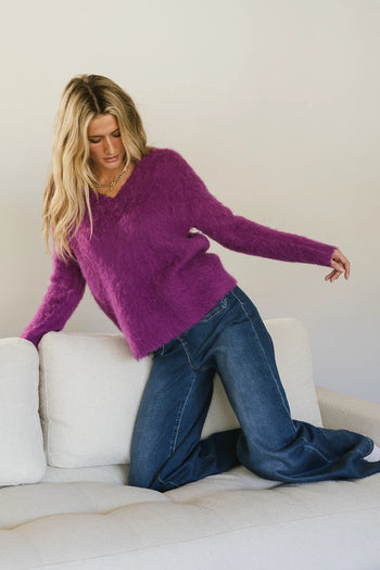 Knit sweater in fuchsia 