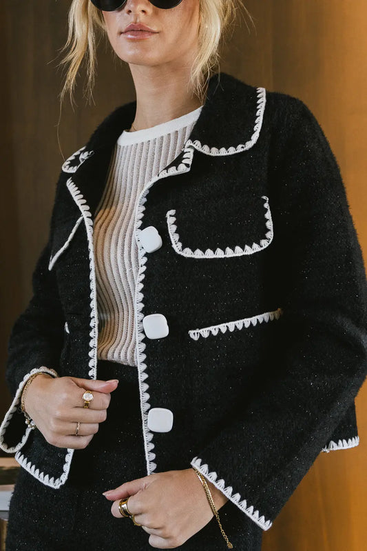 Embroidered detailed fuzzy jacket in black 