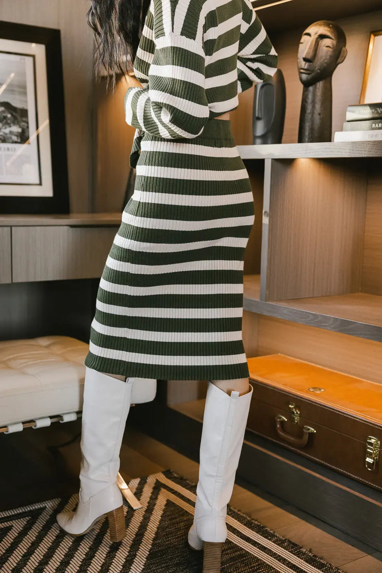 Knit striped skirt in green 