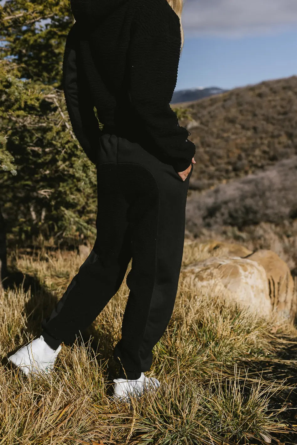 High rise joggers in black 