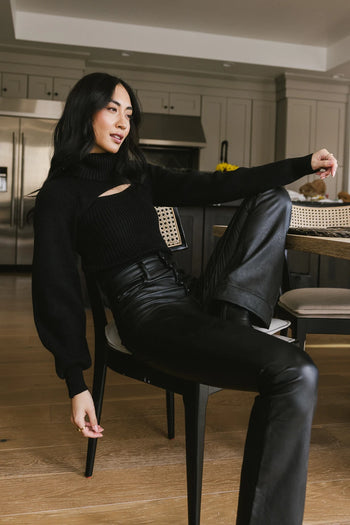 Knit sweater in black 