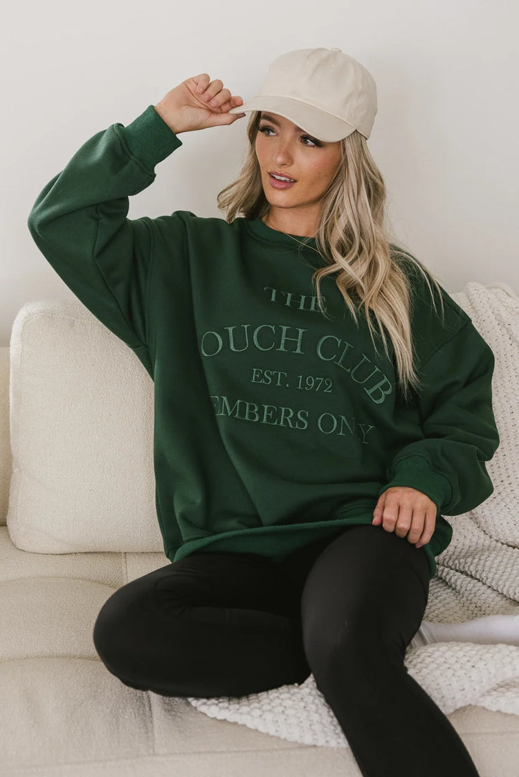 Embroidered printed sweatshirt in hunter green 