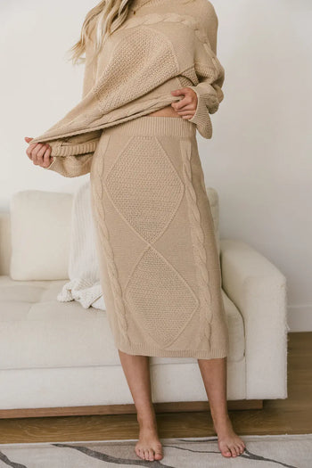 Elastic waist skirt in cream
