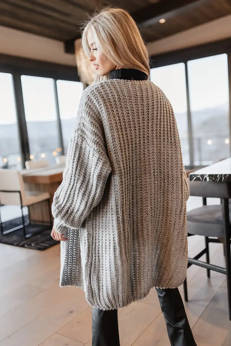 knit long cardigan in grey