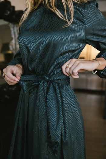 tie belt around waist on midi dress