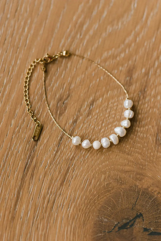 Gold chain bracelet 