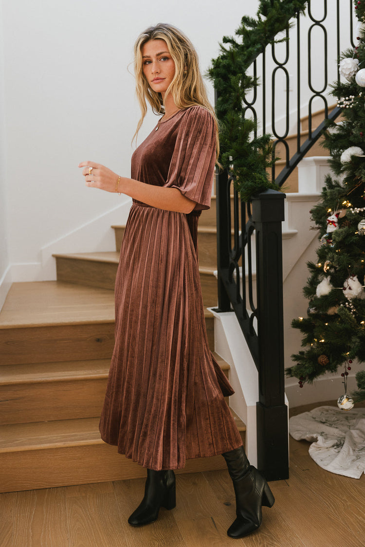 Evie Velvet Midi Dress in Mauve - FINAL SALE