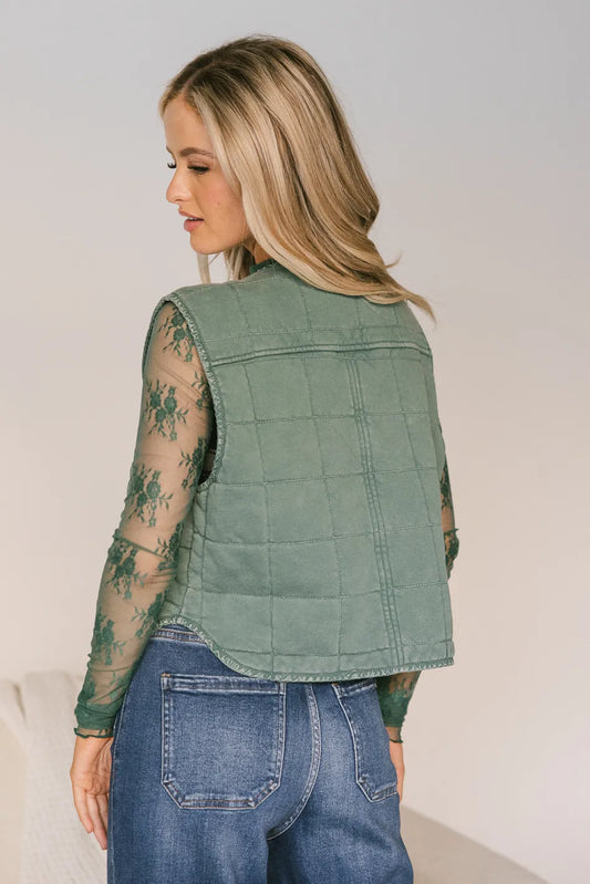 Sleeveless quilted vest in sage 