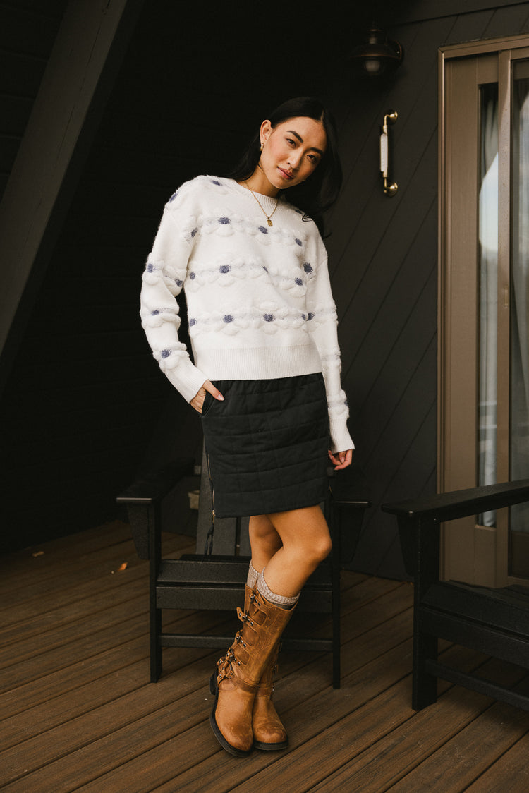 long sleeve sweater in white and blue