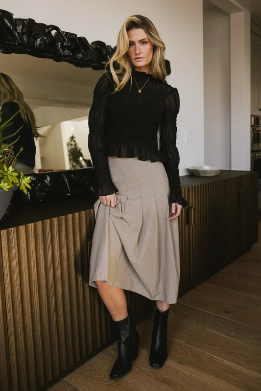 Plaid skirt in taupe 
