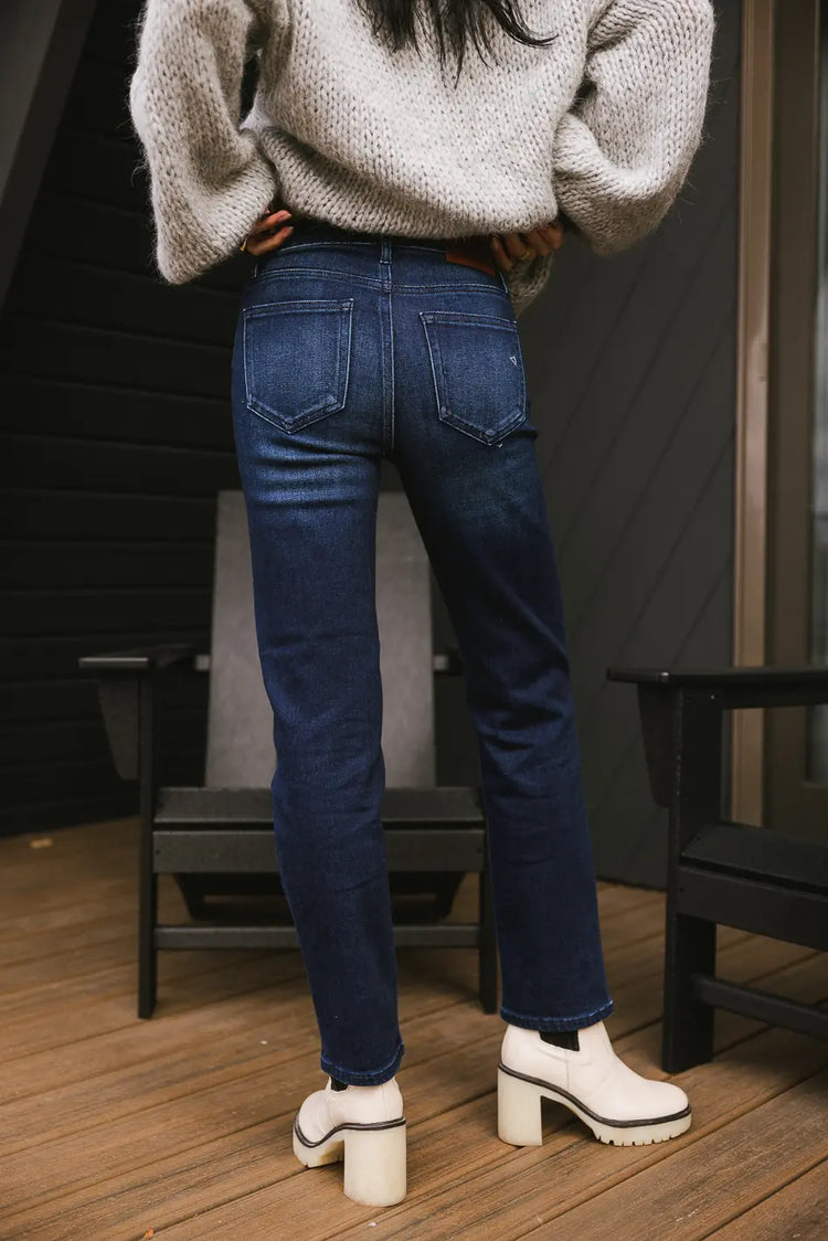 Two back pockets straight leg jeans in dark wash 