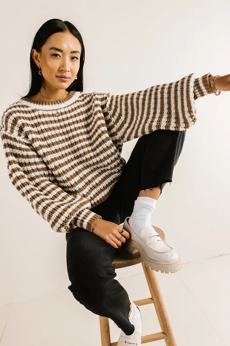 Long sleeves striped sweater in brown 
