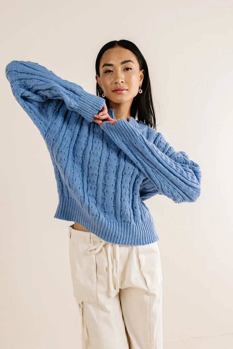 Long sleeves sweater in blue 