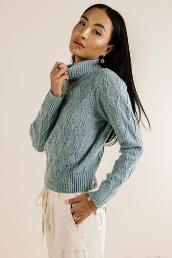 Longs sleeves turtleneck in blue 