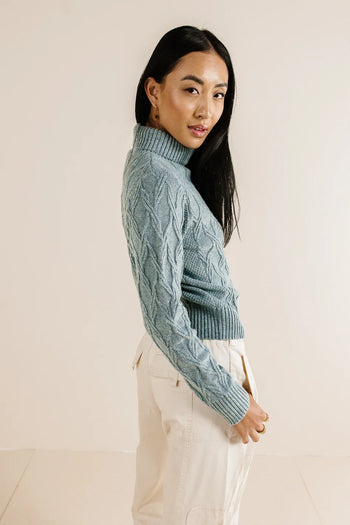 Turtleneck sweater in blue 