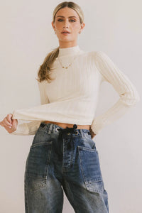 Knit top in cream 