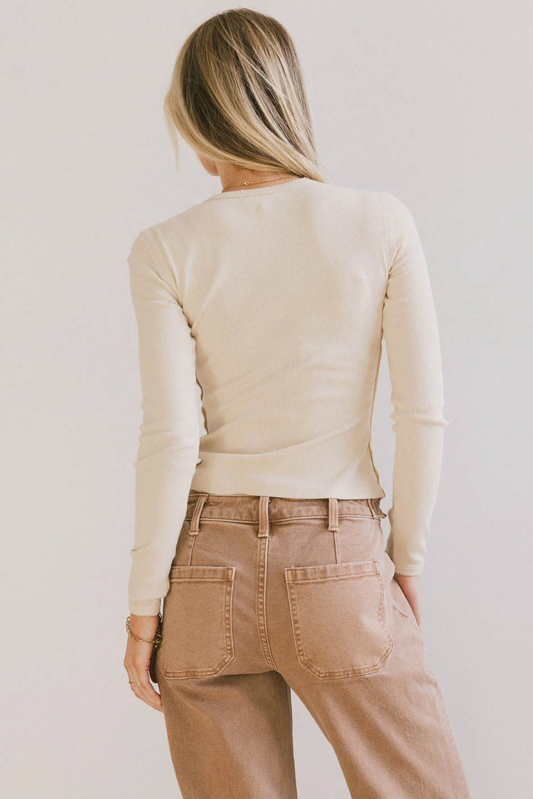 Plain color top in cream 