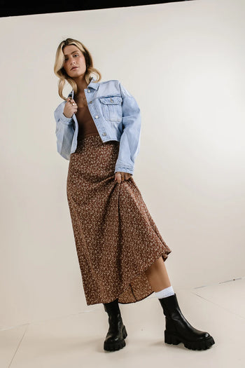 Cropped denim jacket in light wash 