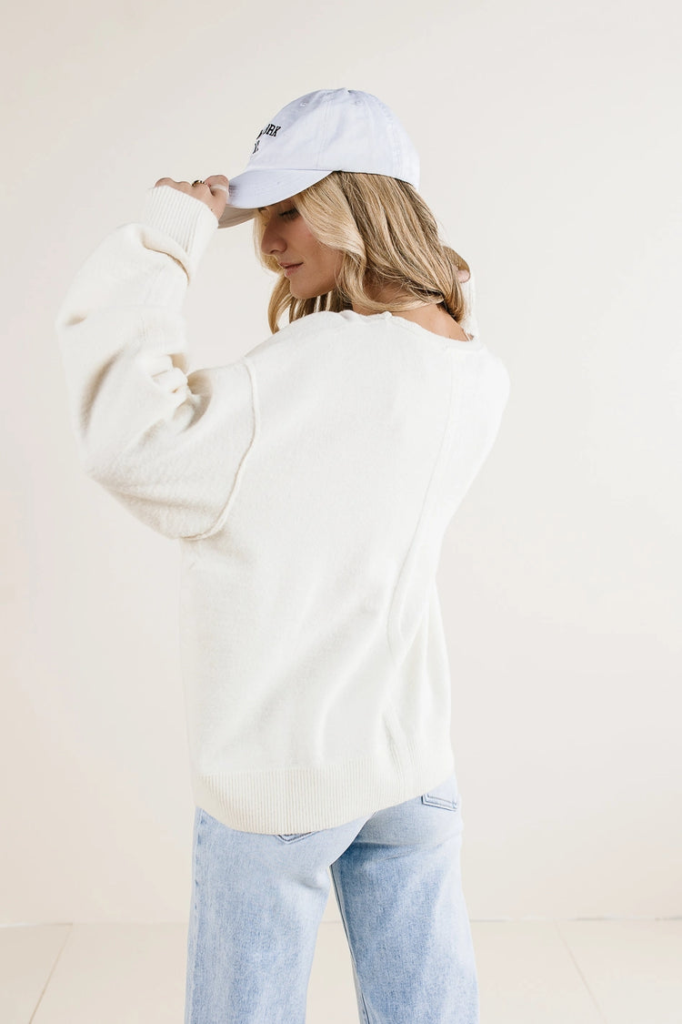 Knit sweater in white 