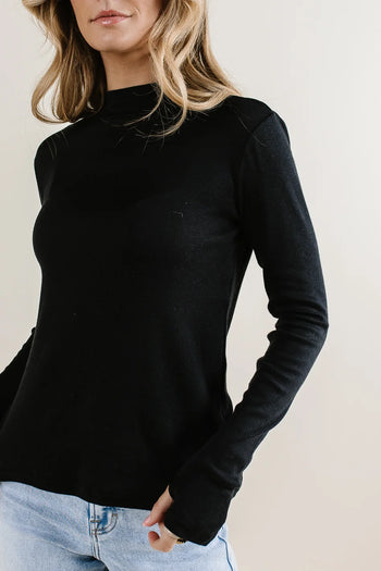 Long sleeves mock neck in black 