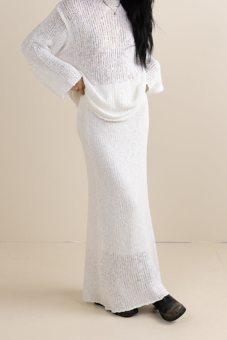 Long maxi sweater in white 