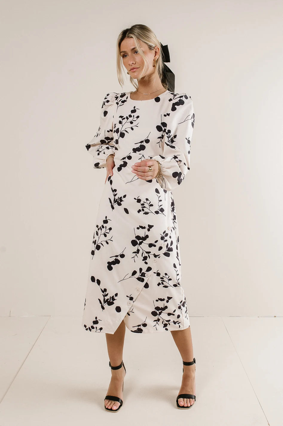 Round neck floral dress 