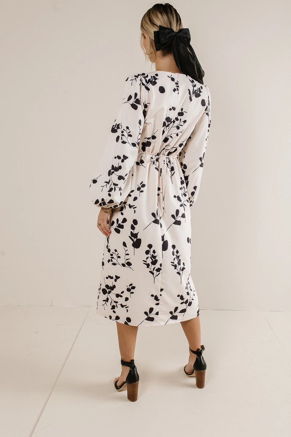 Adjustable waist tie floral dress 