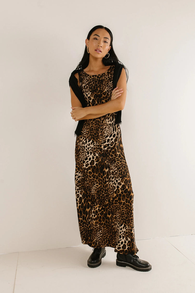 Round neck leopard printed dress 