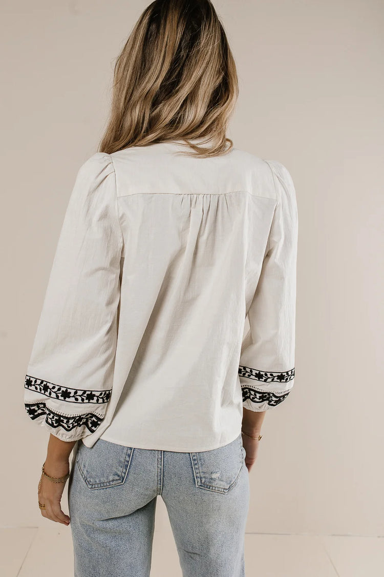 Woven embroidered top in white 