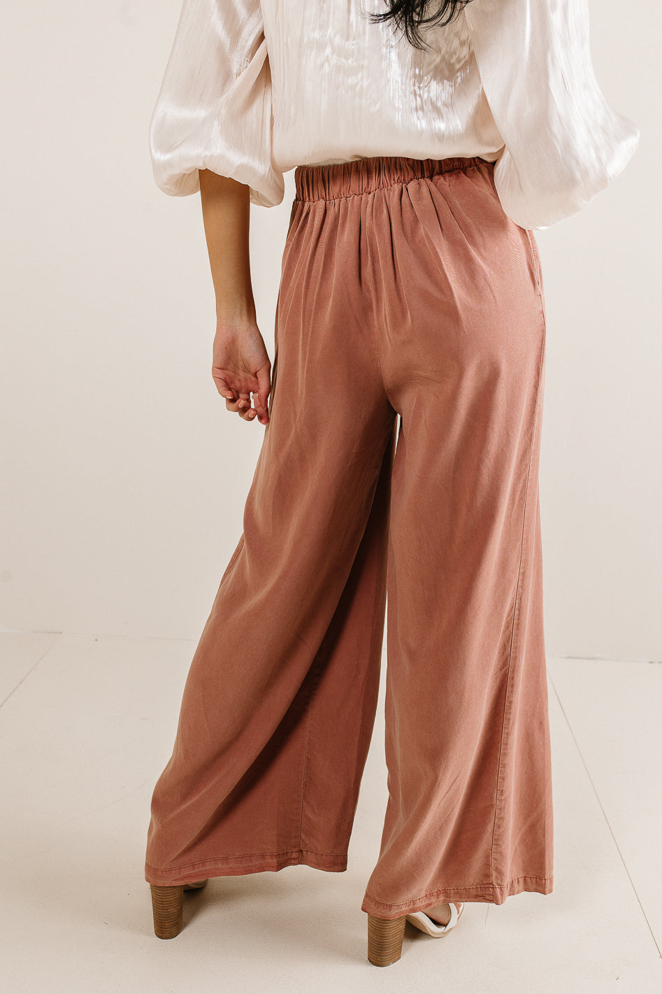 elastic waist wide leg pants
