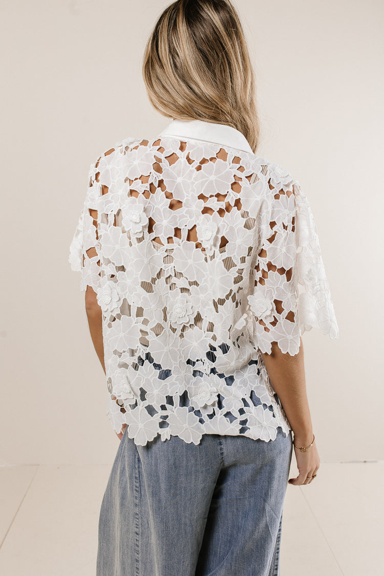 lace detail short sleeve blouse