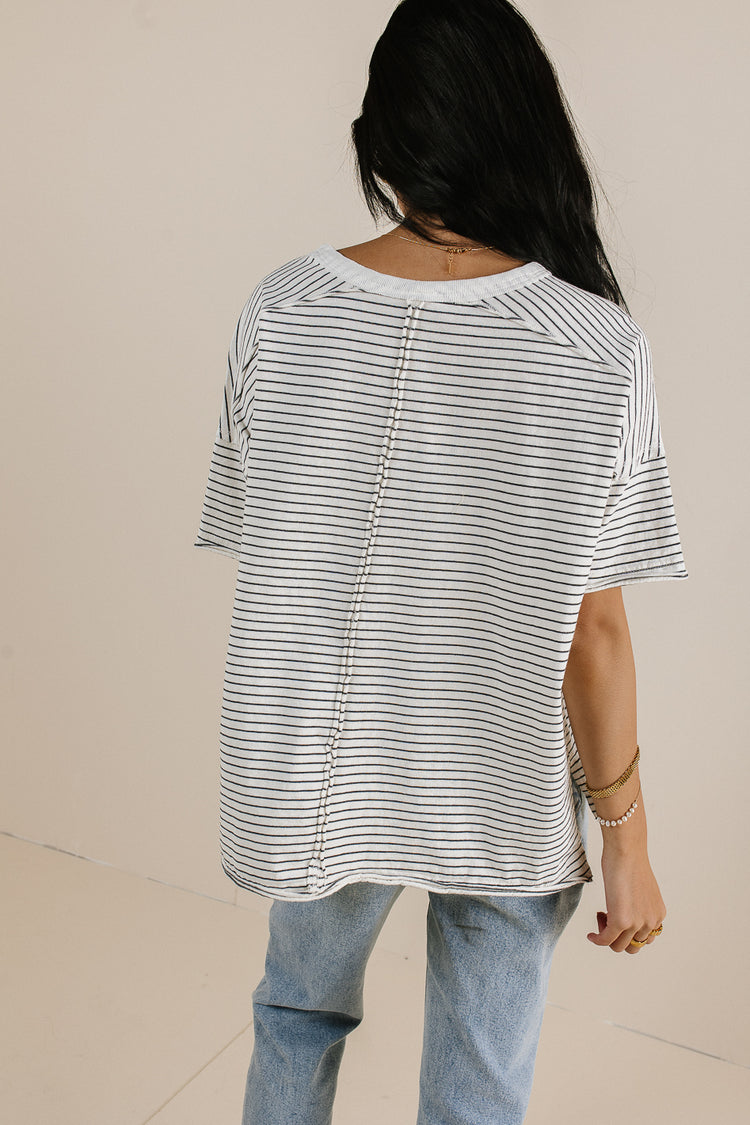 exposed seams black and white t-shirt