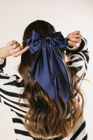 Oversized Bow Hair Clip in Navy