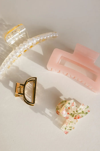 Half moon clip in gold 