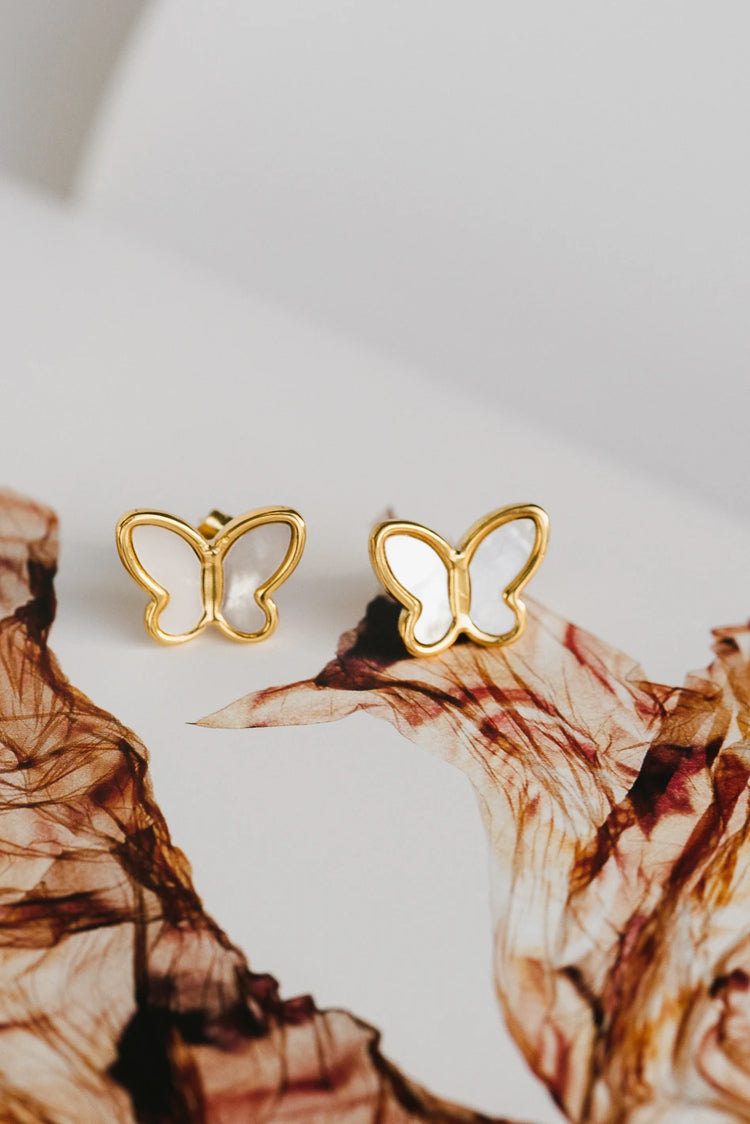 Butterfly earrings in white 