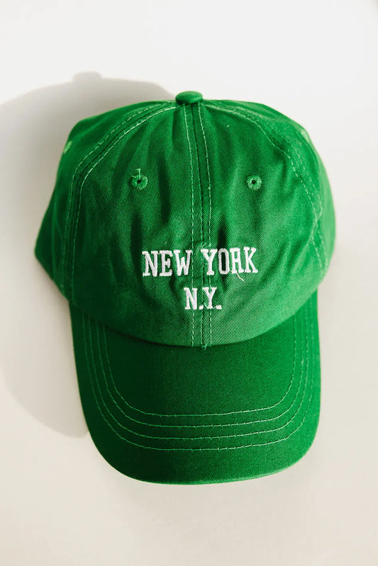 Embroidered baseball cap in green 
