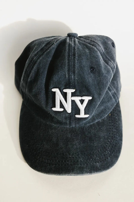 NY baseball hat 