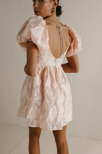 Adjustable back tie floral dress in blush 